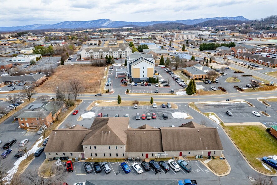 More Photos Of 1947 Medical Ave, Harrisonburg Medical For Lease