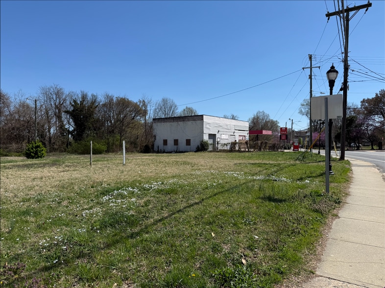 More Photos Of 1201 Martin Luther King Jr dr, Greensboro Land For Sale