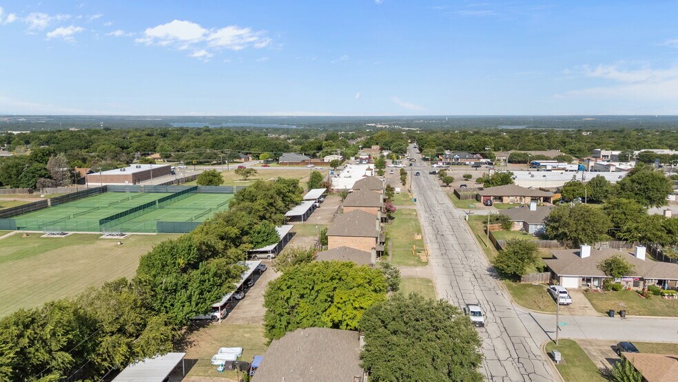 More Photos Of 5841 Shadydell Dr, Fort Worth Apartments For Sale