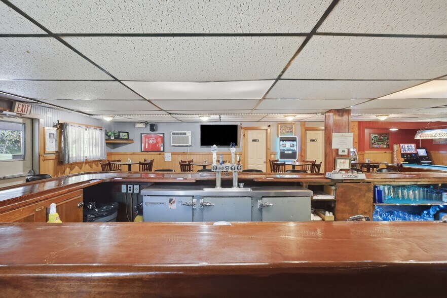 More Photos Of 225 Owego Turnpike, Waymart Specialty For Sale