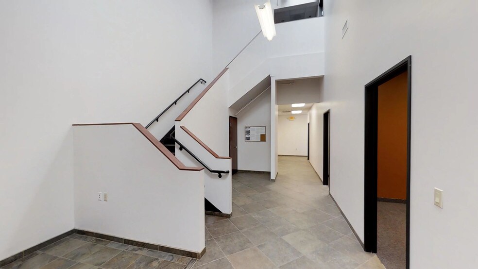 More Photos Of 16674 N 91st St, Scottsdale Flex For Sale