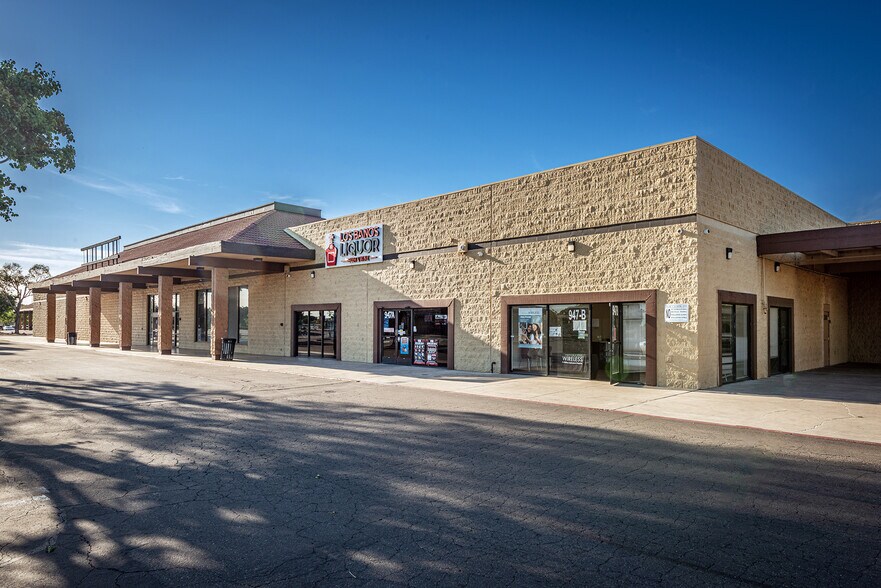 More Photos Of 911-953 W Pacheco Blvd, Los Banos Unknown For Lease
