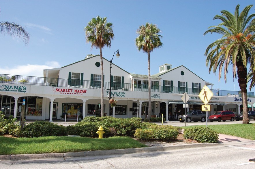 More Photos Of 229 W Venice Ave, Venice General Retail For Sale