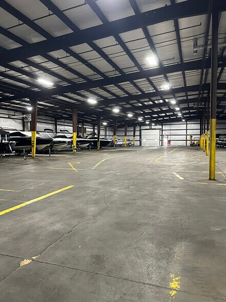 More Photos Of 2908 Vinland st, Oshkosh Industrial For Lease