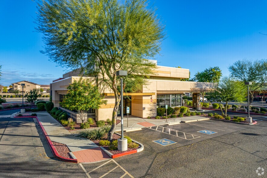 More Photos Of 17063 W Greenway Rd, Surprise General Retail For Sale