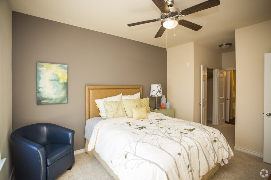 More Photos Of Mooreview Pky @ Loudoun County Pky, Ashburn Unknown For Lease