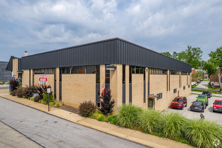 More Photos Of 1999 Sproul Rd, Broomall Medical For Lease