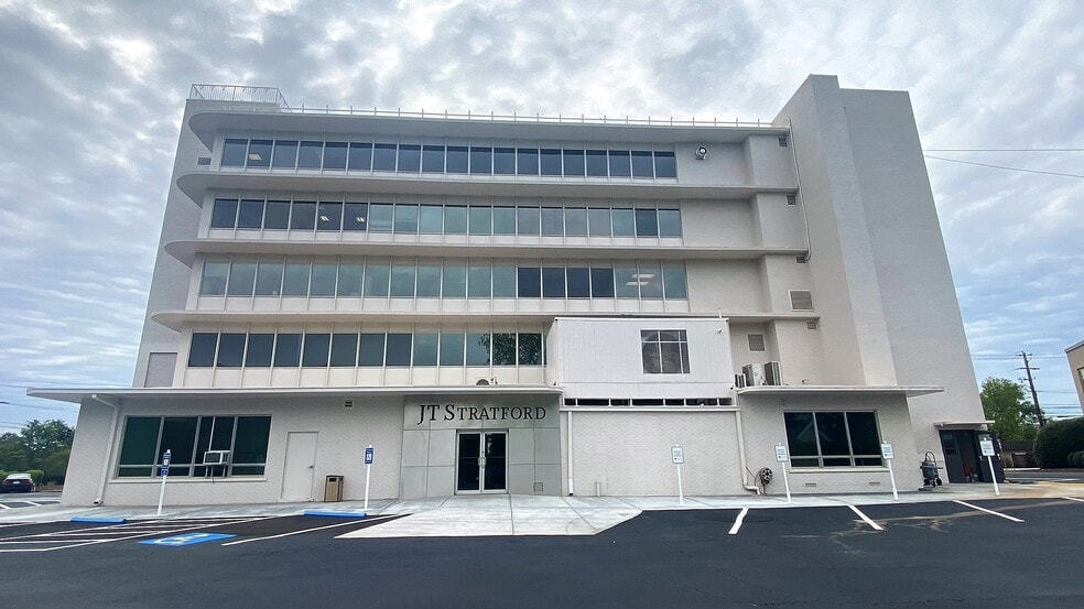 More Photos Of 311 Green St NW, Gainesville Office For Lease