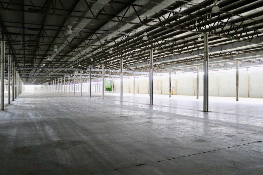 More Photos Of 118-184 Aker Dr, Cobleskill Distribution For Lease