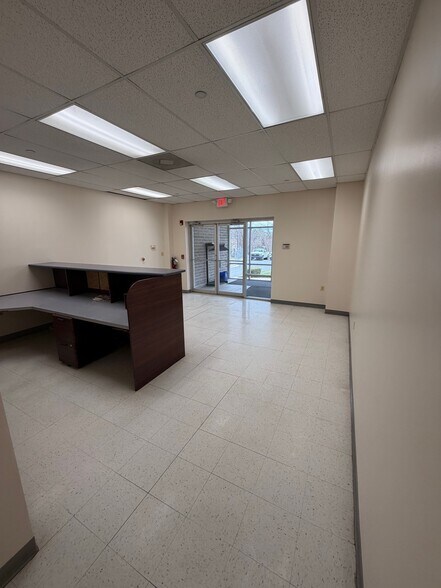 More Photos Of 10920 Pump House Rd, Jessup Warehouse For Lease