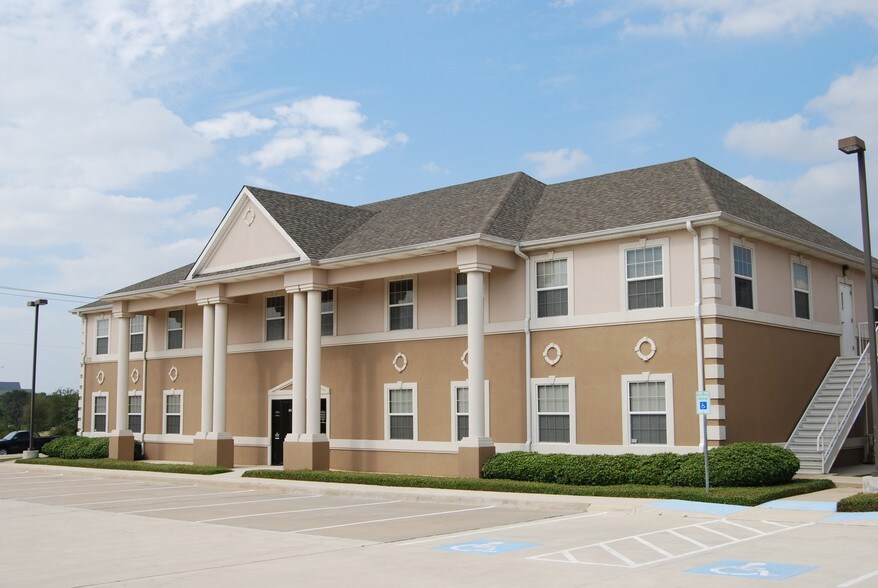 More Photos Of 315 S Jupiter Rd, Allen Office For Lease