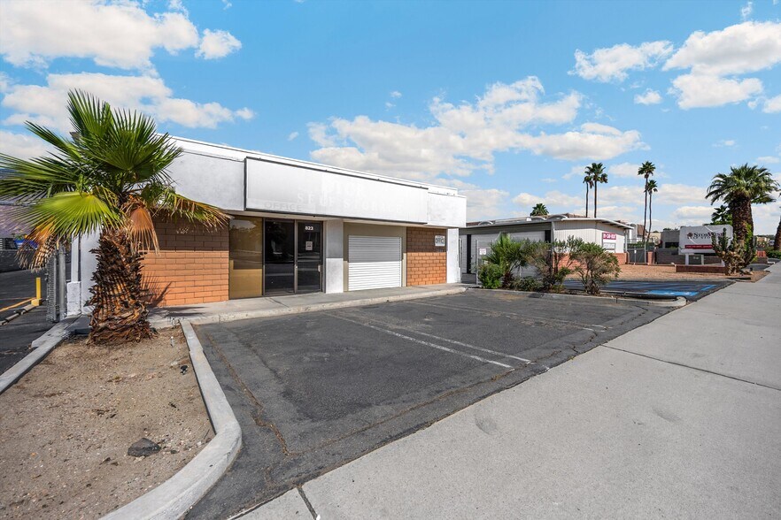 More Photos Of 811-823 S Williams Rd, Palm Springs Self Storage For Sale