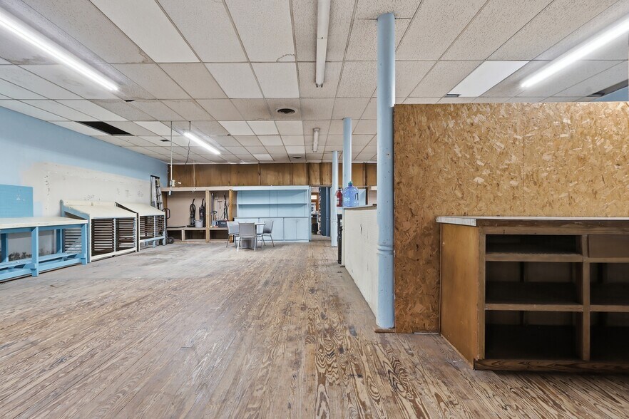 More Photos Of 112 Quitman St, Pittsburg General Retail For Sale