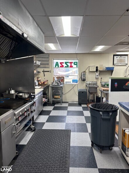 More Photos Of 20835 Nanticoke Rd, Bivalve Convenience Store For Sale