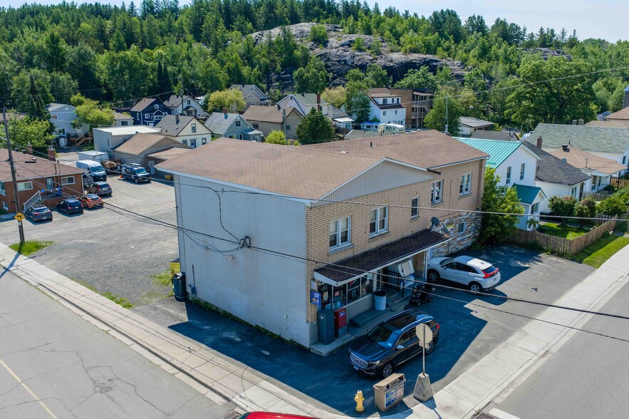 More Photos Of 396-400 Melvin Ave, Sudbury Apartments For Sale