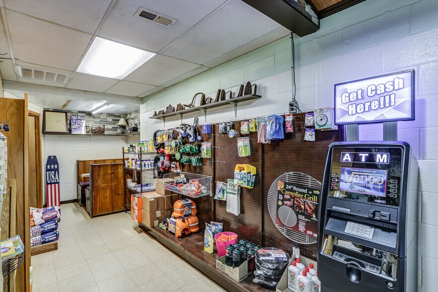 More Photos Of 1105 W Lake Rd, Spout Spring Trailer Camper Park For Sale