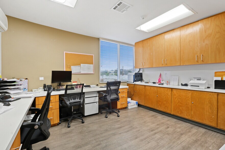 More Photos Of 120 W Beverly Blvd, Montebello Medical For Sale