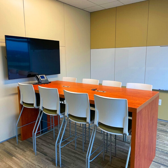 More Photos Of 423 Fortress Blvd, Morgantown Office For Lease