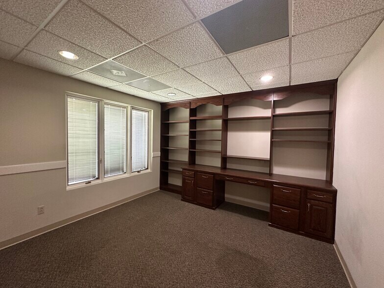 More Photos Of 200 Professional Park Dr SE, Blacksburg Medical For Lease