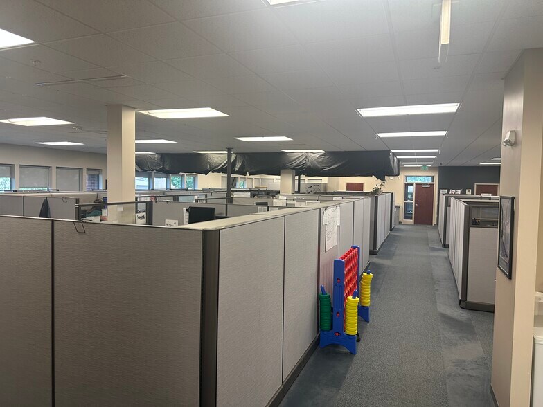 More Photos Of 2123 N Government Way, Coeur d'Alene Bank For Sale