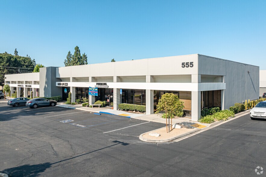 More Photos Of 555 N Benson Ave, Upland Distribution For Lease