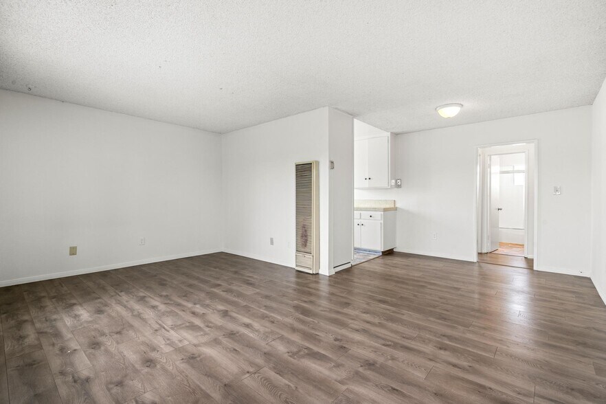 More Photos Of 1041 Calla Ave, Imperial Beach Apartments For Sale
