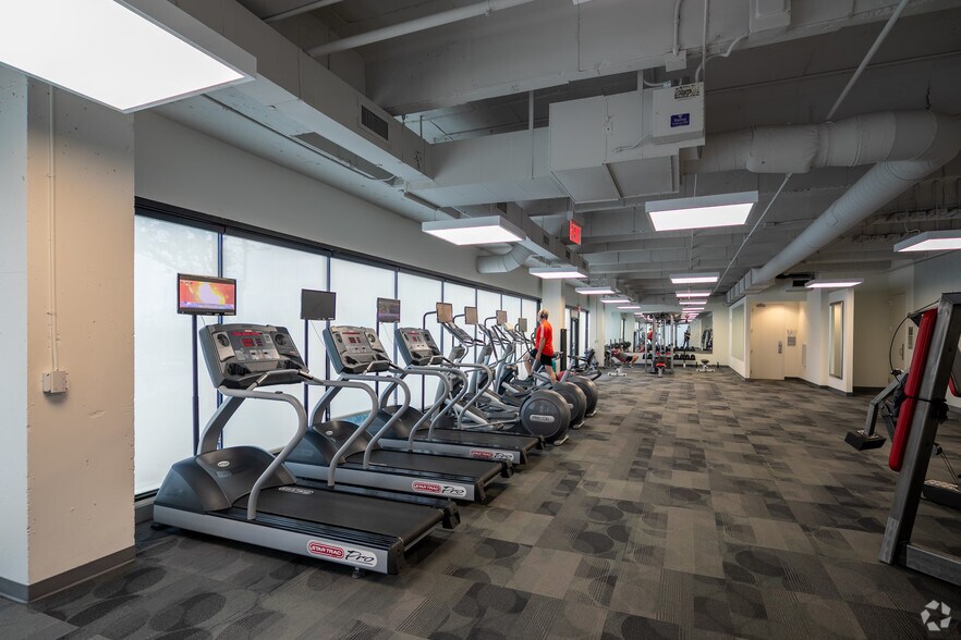 More Photos Of 1500-1600 Riveredge Pky NW, Atlanta Office For Lease