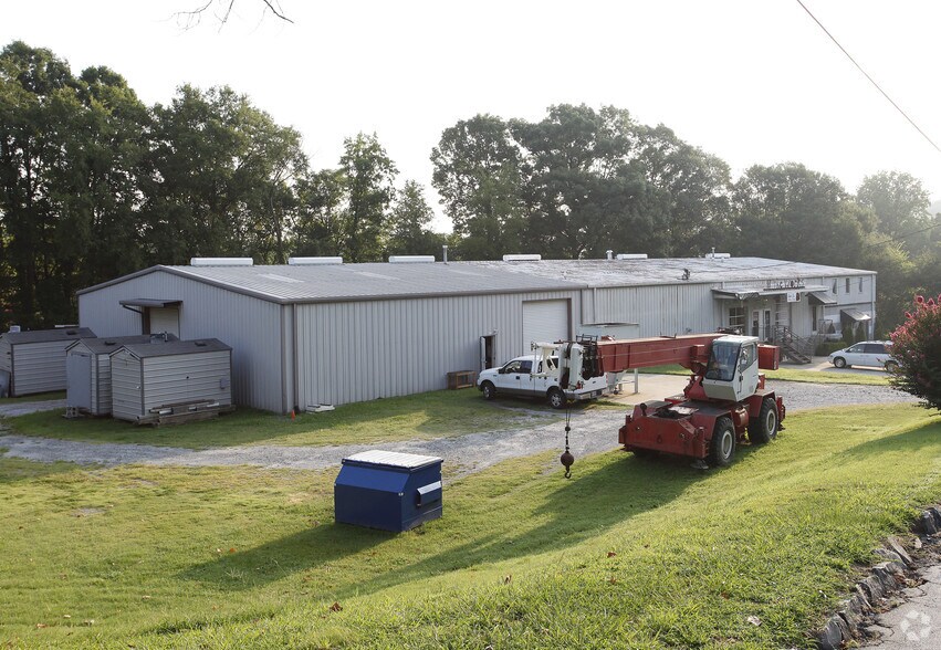 More Photos Of 711 Trabert Ave NW, Atlanta Warehouse For Lease