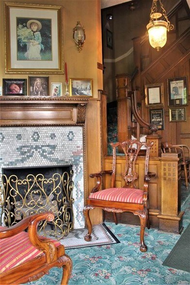 More Photos Of 1208 6th Ave, Huntington Restaurant For Sale
