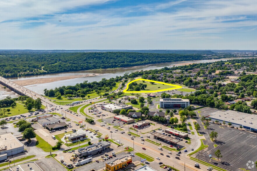 Primary Photo Of 7000 S Riverside Dr, Tulsa Land For Sale