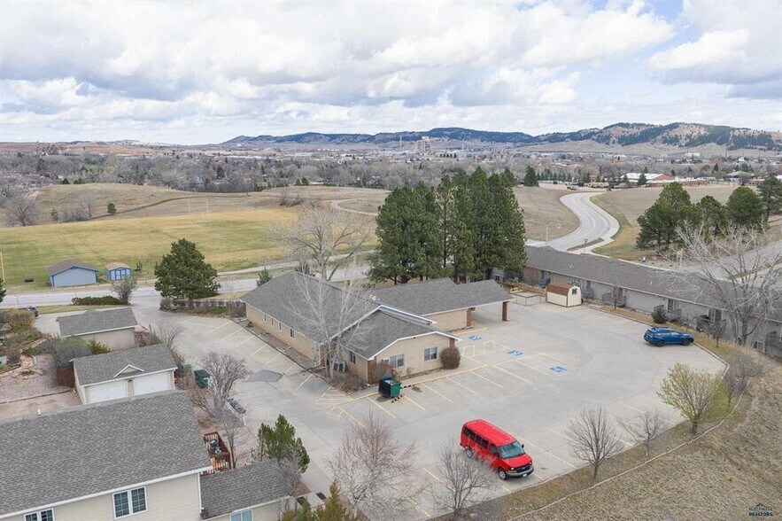 More Photos Of 4021 Range Rd, Rapid City Schools For Sale