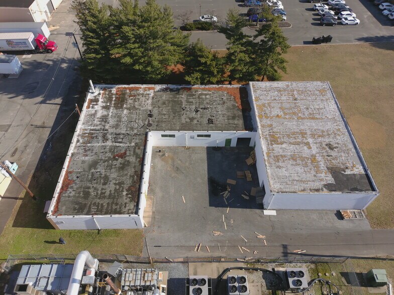 More Photos Of 7055 Central Hwy, Pennsauken Warehouse For Sale