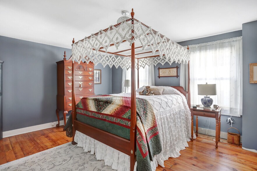 More Photos Of 104 N Main St, Boonsboro Apartments For Sale