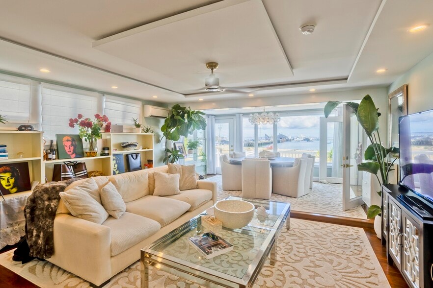 More Photos Of 265 Commercial St, Provincetown Flex For Sale