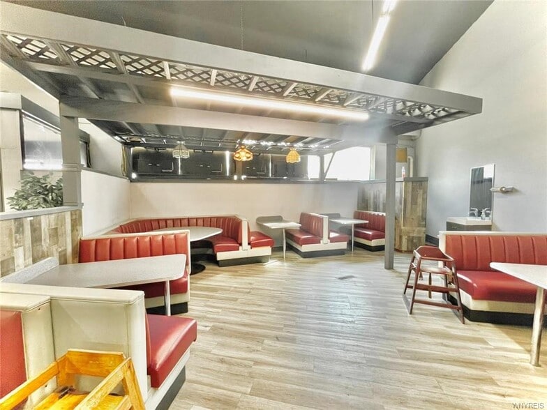 More Photos Of 898 Genesee St, Buffalo Restaurant For Lease
