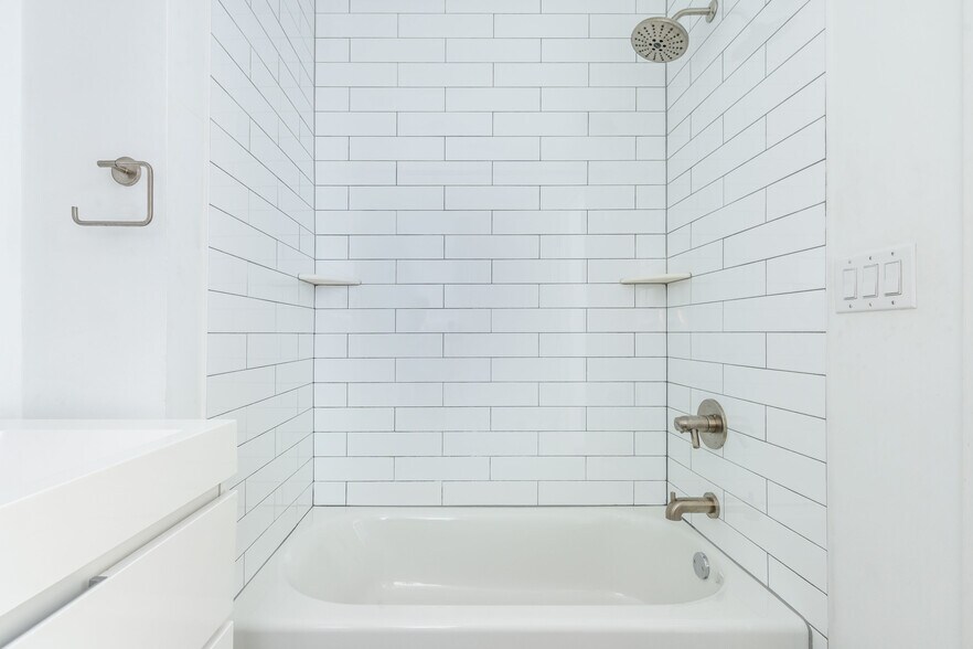 More Photos Of 2616 W Girard Ave, Philadelphia Apartments For Sale