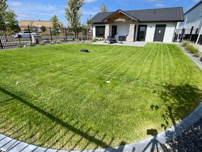 More Photos Of 1551 S Deer Heights Rd, Spokane Warehouse For Sale