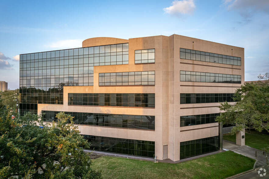 Primary Photo Of 7505 Main St, Houston Medical For Lease