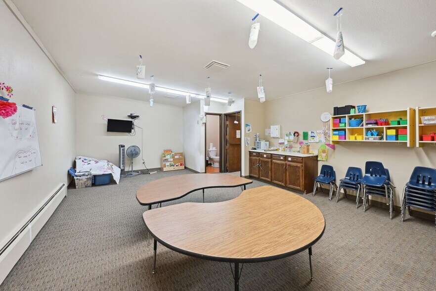 More Photos Of 6925 Carr St, Arvada Religious Facility For Lease