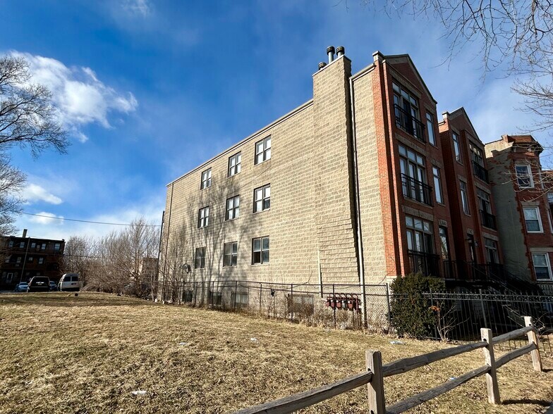 More Photos Of 5644 S Prairie Ave, Chicago Apartments For Sale