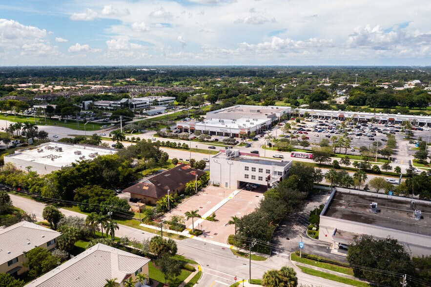 More Photos Of 4640 S University Dr, Davie Medical For Sale