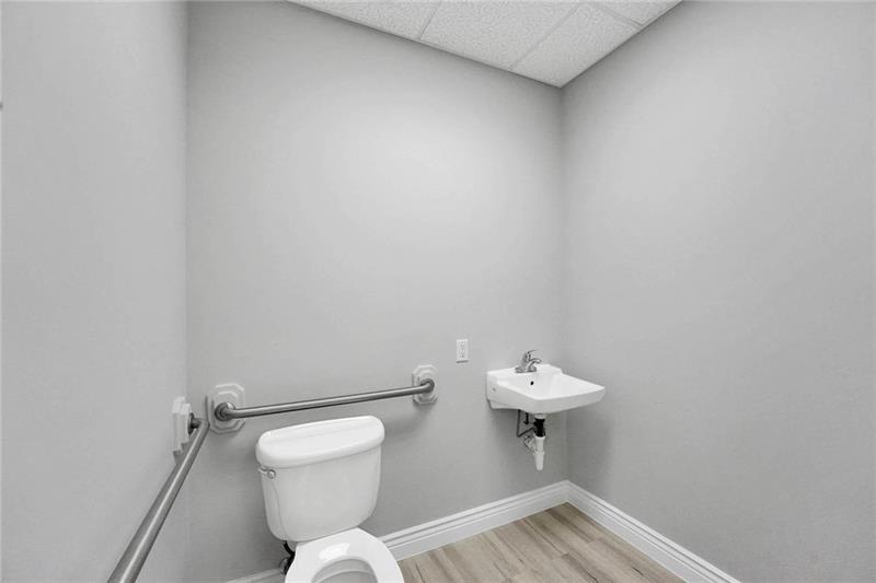 More Photos Of 318 S Dixie Hwy, Lake Worth Medical For Lease