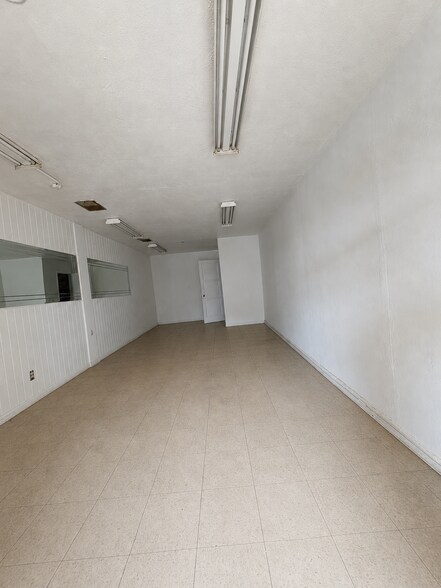 More Photos Of 1313-1317 E Compton Blvd, Compton Storefront For Lease