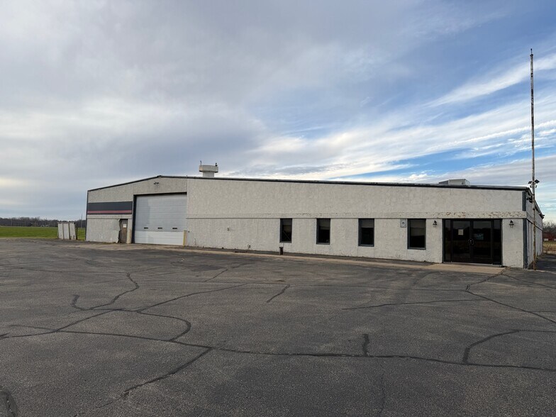 Primary Photo Of 4414 State Road 92, Brooklyn Industrial For Lease