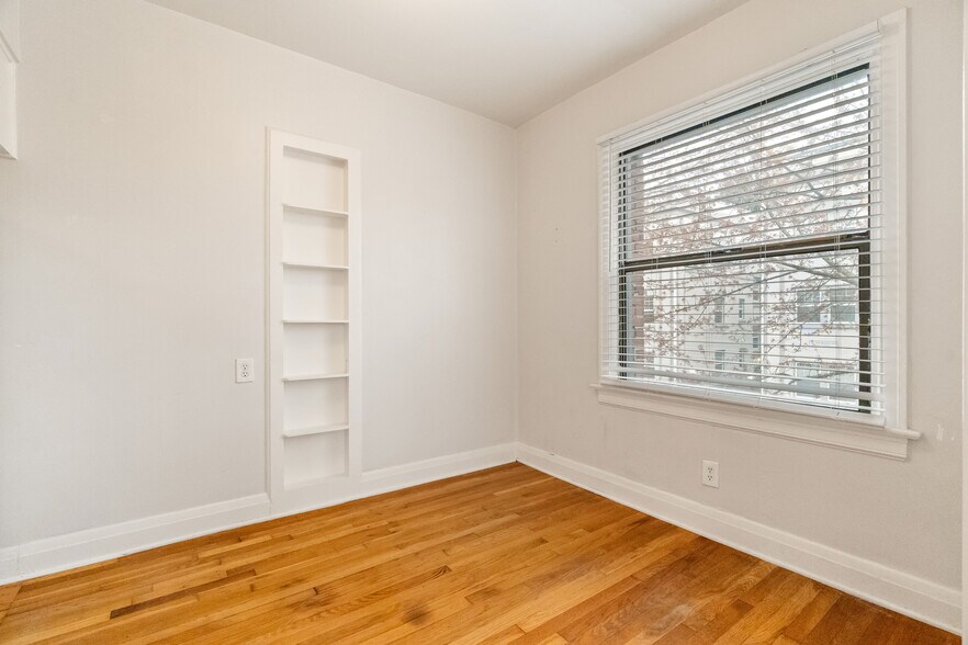 More Photos Of , Portland Multifamily For Sale