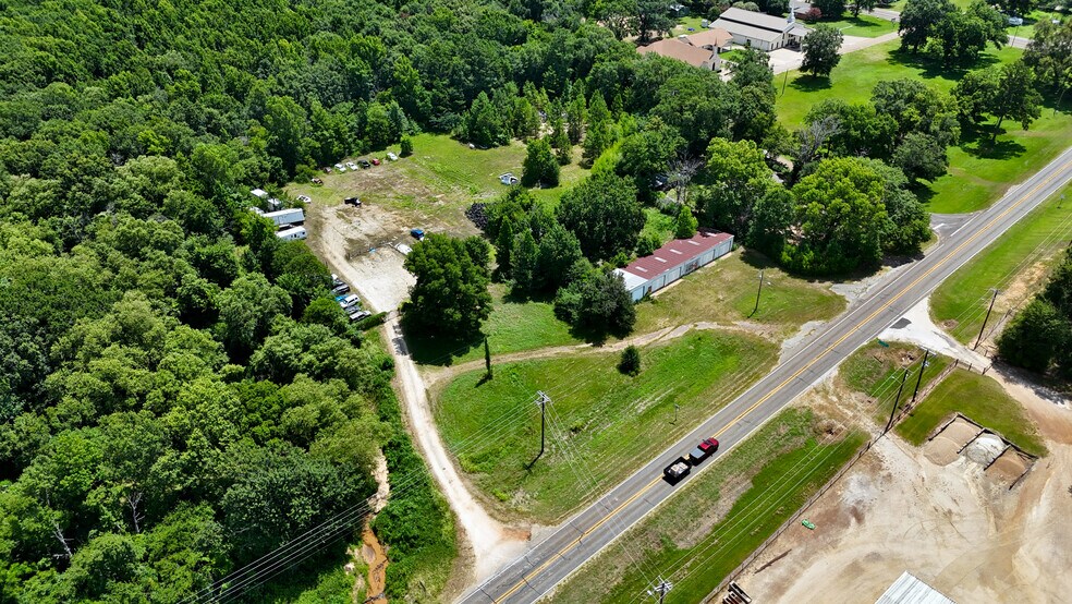 More Photos Of 15585 Hwy 175 E, Poynor Industrial For Sale