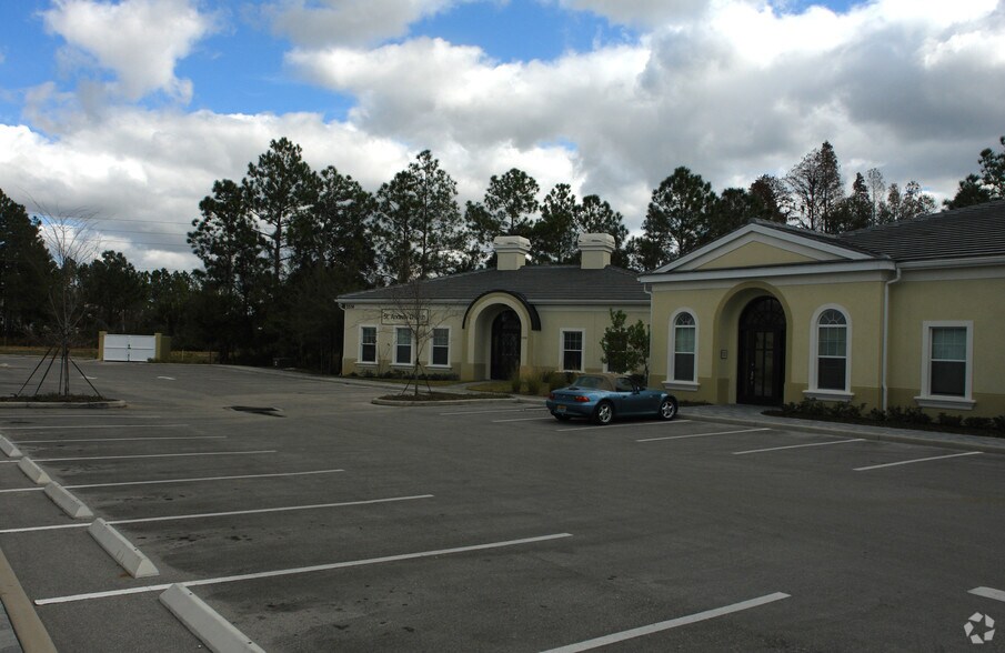 More Photos Of 5338 Primrose Lake Cir, Tampa Office For Sale