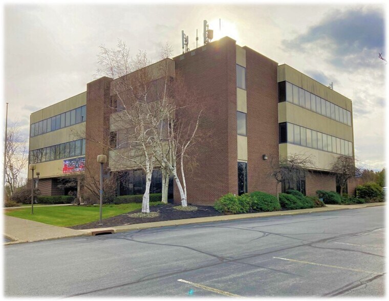 More Photos Of 15 Matthews St, Goshen Office For Sale