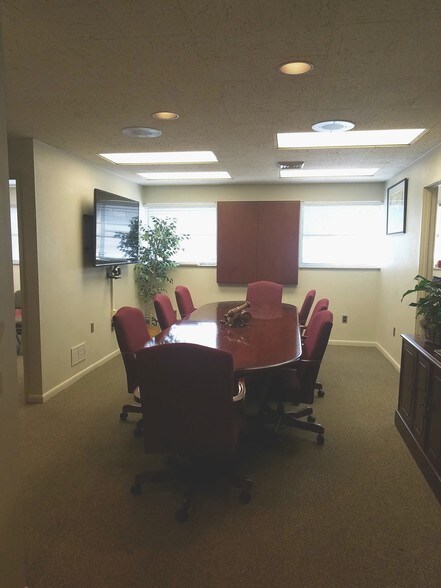 More Photos Of 4068 Mt Royal Blvd, Allison Park Medical For Lease