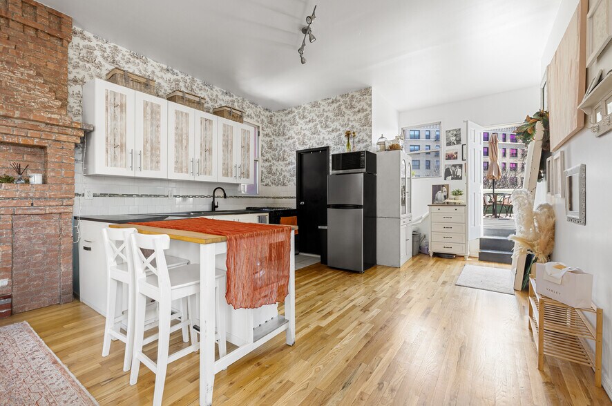 More Photos Of 867 Riverside Dr, New York Multifamily For Sale